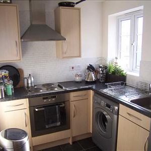 2 Bed Apartment in Witney, Oxlets