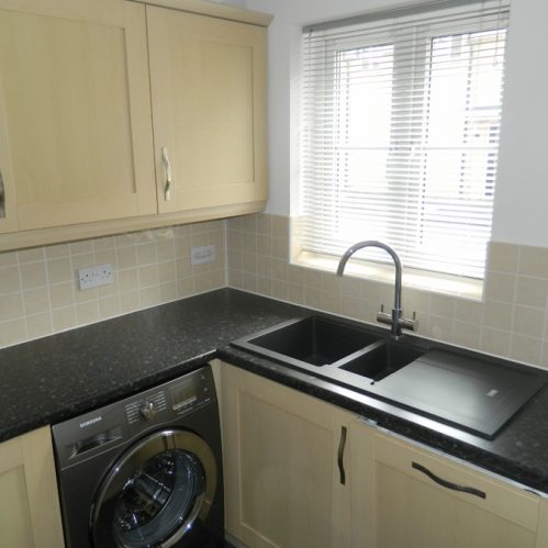 2 Bed House in Carterton, Oxlets