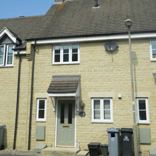 2 Bed House in Carterton, Oxlets